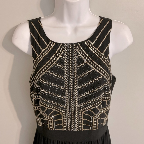 Gianni Bini embroidered & beaded maxi dress. Size 2 - Picture 2 of 7